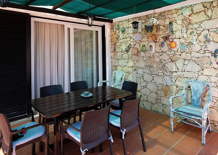 Lotus Villa, Villa *