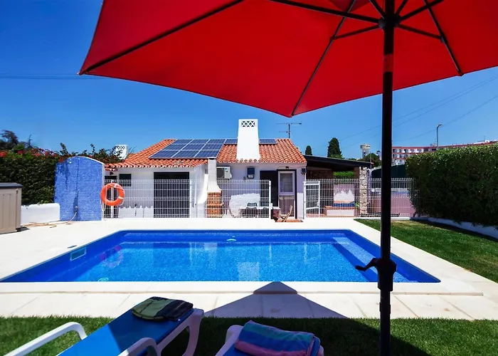 Βίλα Lotus Villa, Αλμπουφέιρα