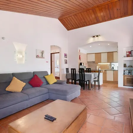 فيلة Lotus Villa, البوفيرا