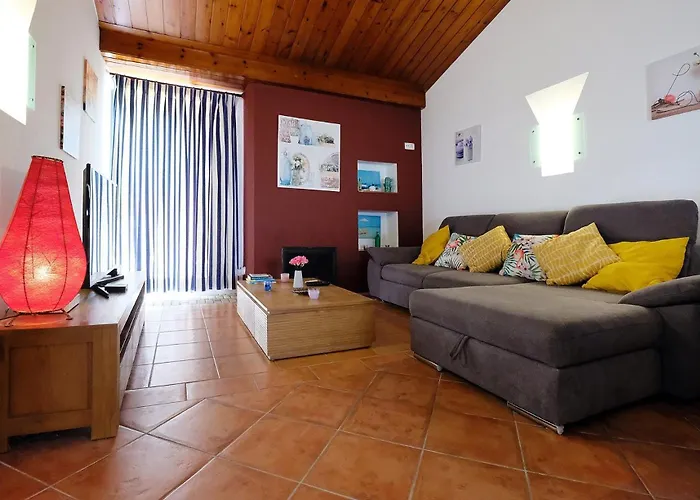 Lotus Villa, וילה